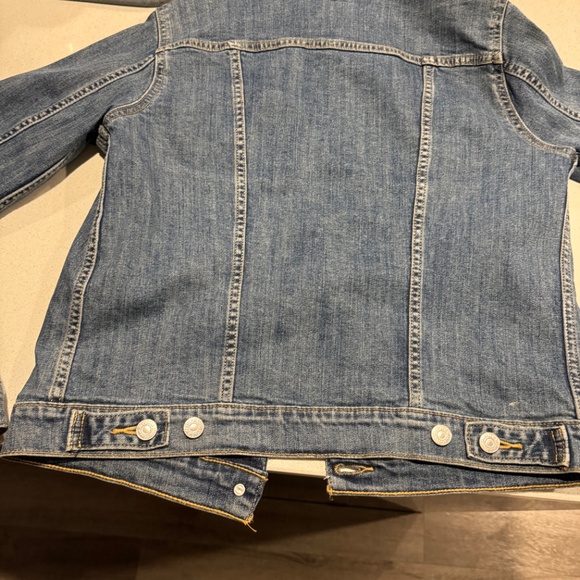 Women’s Levi’s Jean jacket - Picture 6 of 6